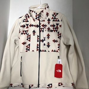 The North Face women’s fleece Denali 2 Jacket